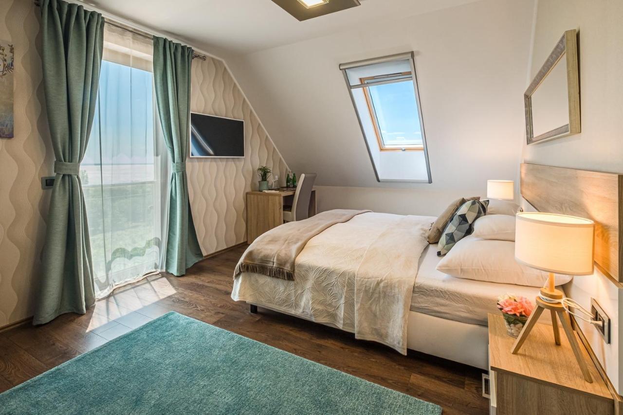 Vitis Kuria 7171 Balatonrendes Otel Dış mekan fotoğraf