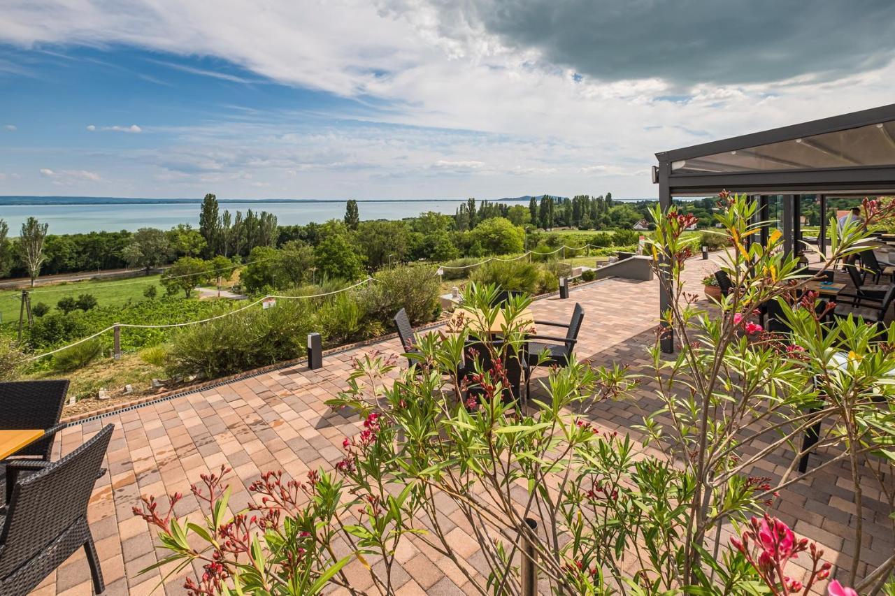 Vitis Kuria 7171 Balatonrendes Otel Dış mekan fotoğraf